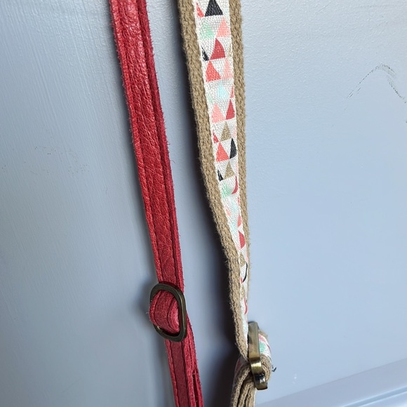 Day & Mood Unica Coral Leather Crossbody with 2 straps Anthropology - Picture 3 of 6